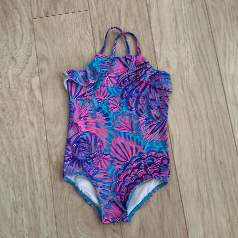 EUC Lilly Pulitzer Suraya Swimsuit in Shelleidoscope 2T